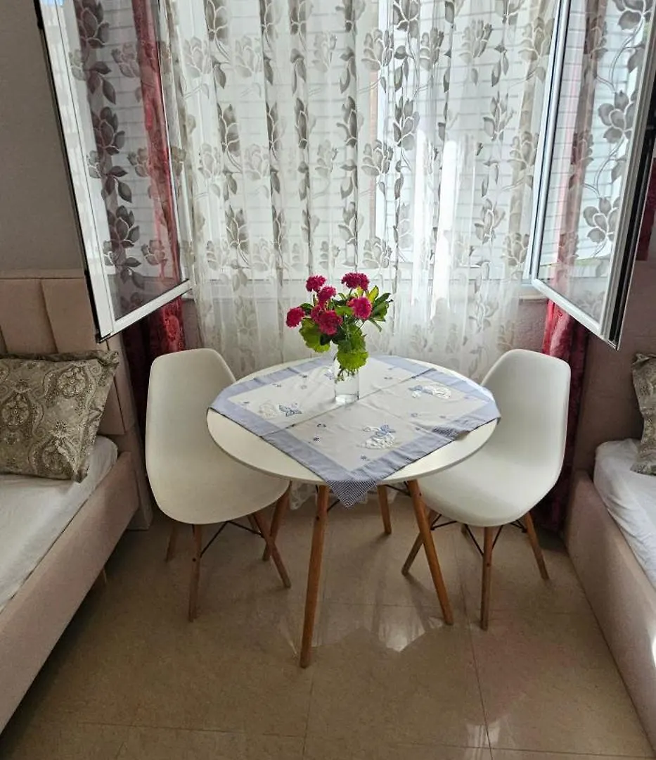 Eden Sea View Apartment Ksamil